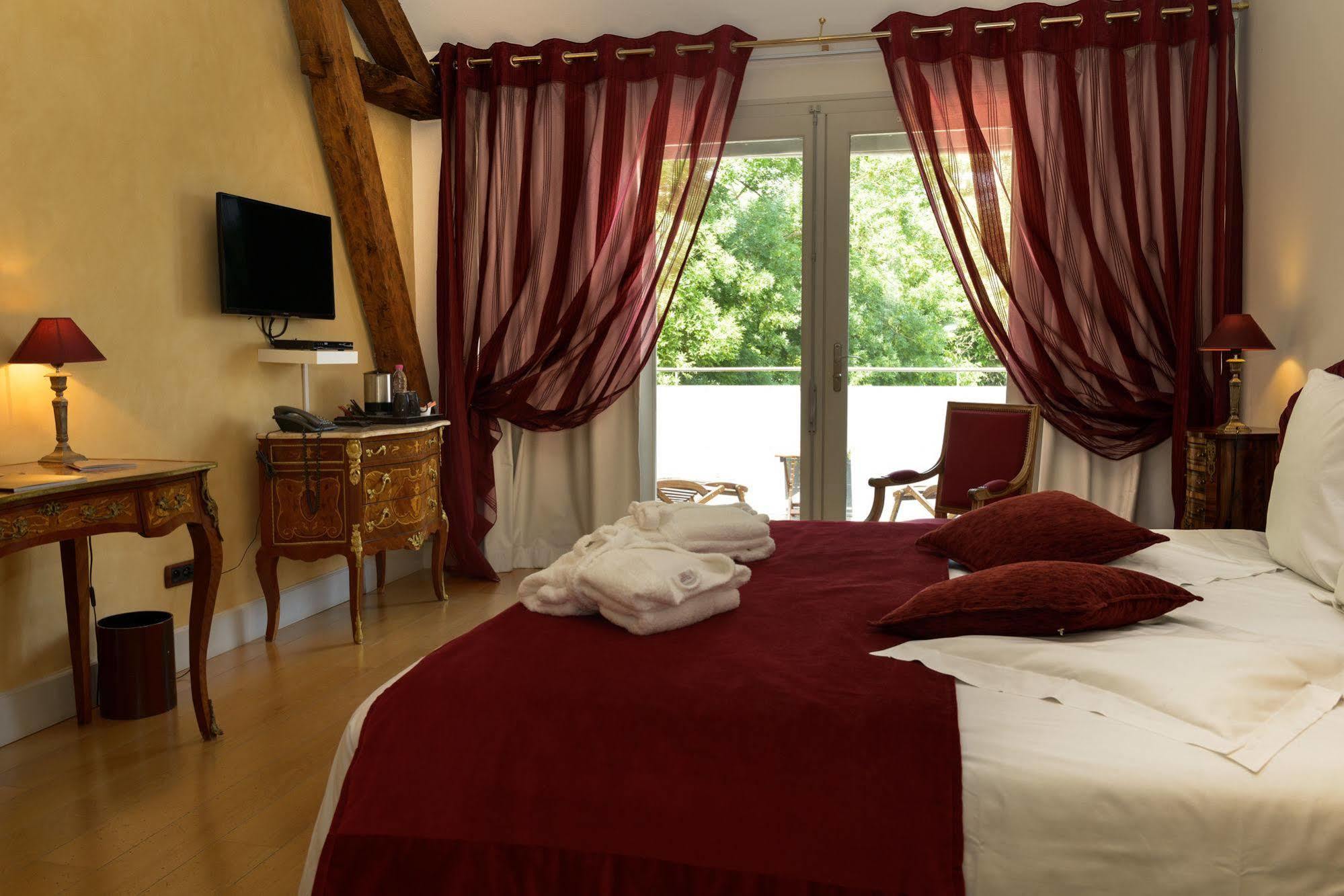 Le Pavillon Du Chateau, Hotel & Spa Revel  Dış mekan fotoğraf