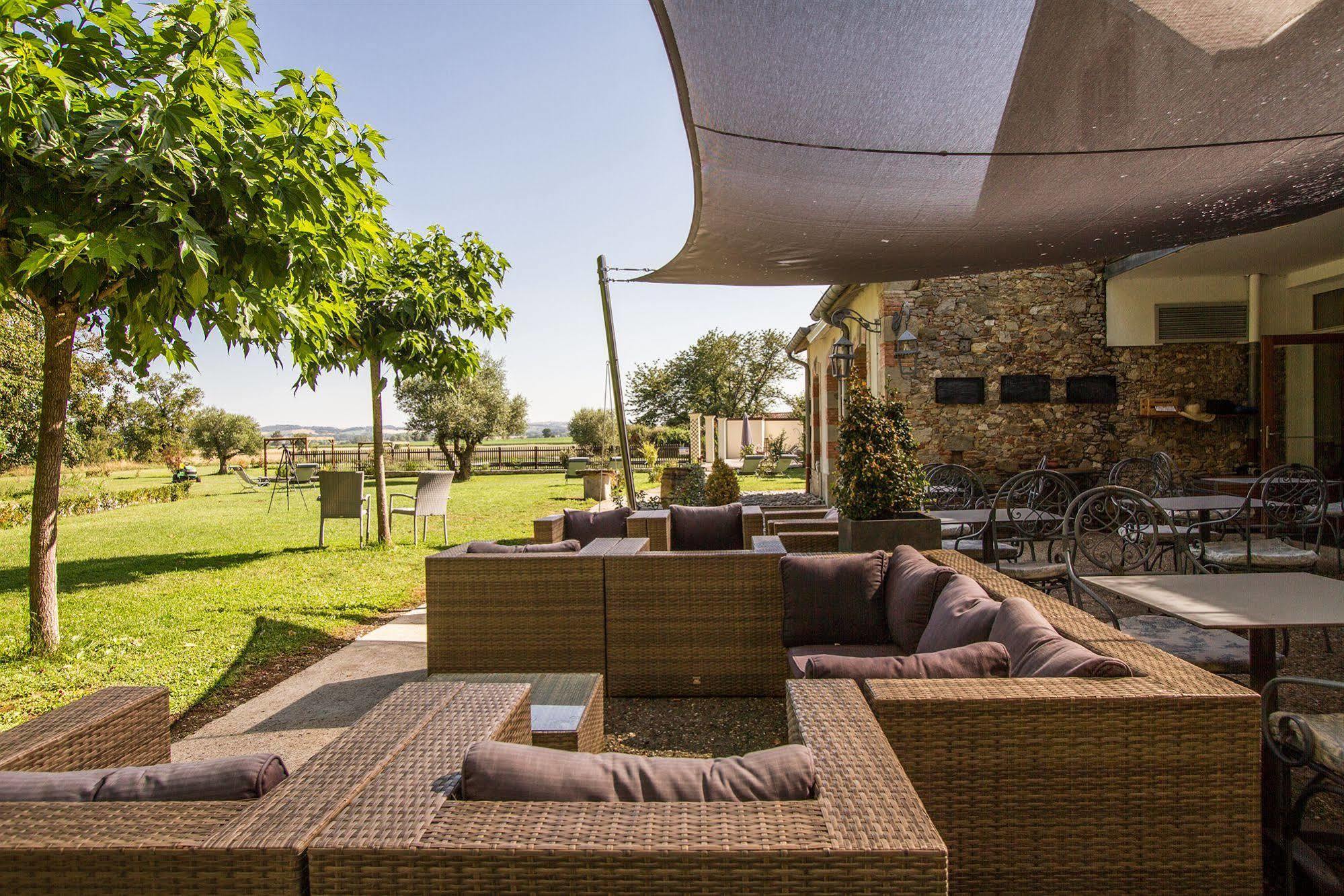 Le Pavillon Du Chateau, Hotel & Spa Revel  Dış mekan fotoğraf