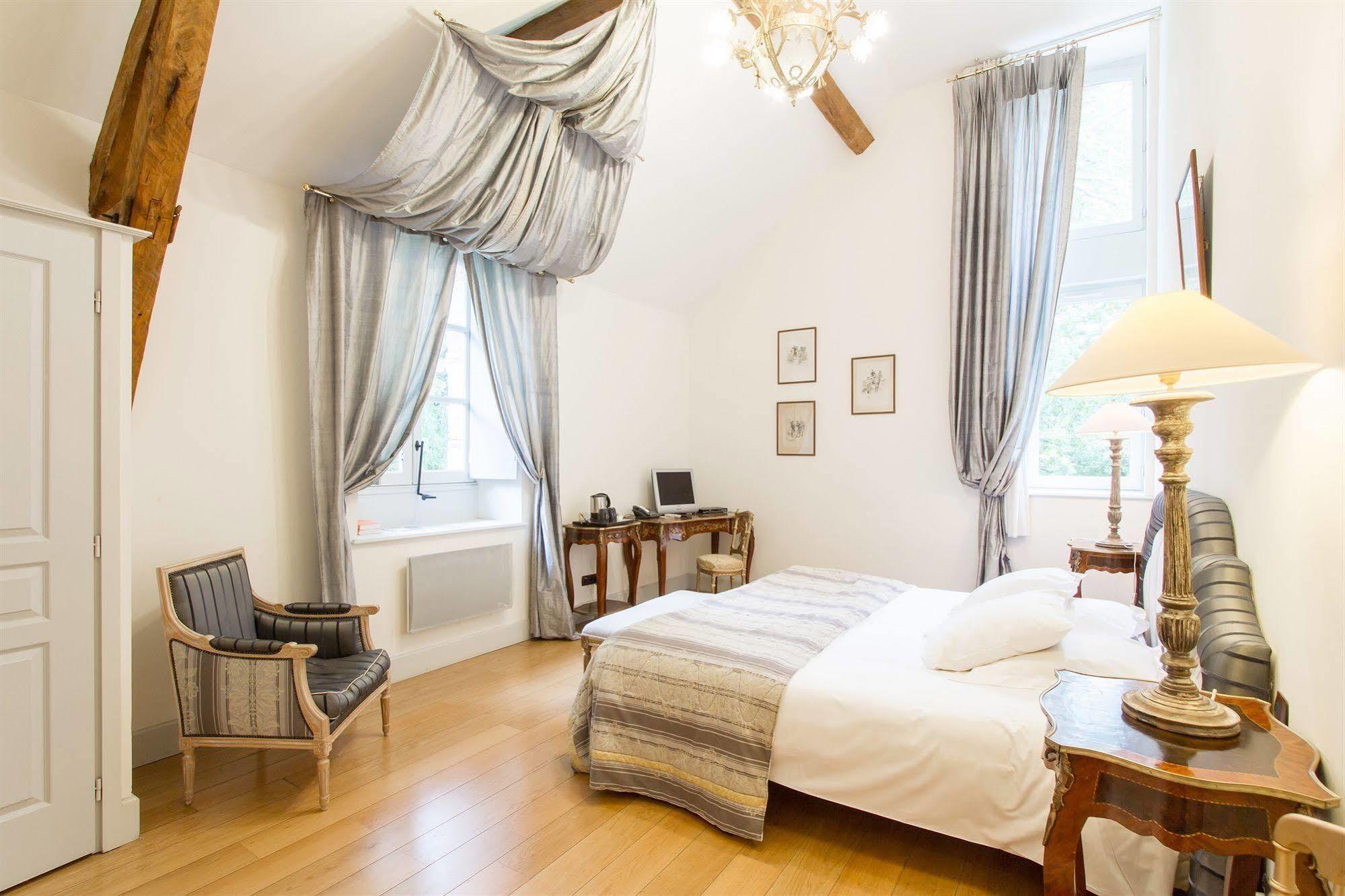 Le Pavillon Du Chateau, Hotel & Spa Revel  Dış mekan fotoğraf